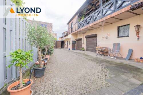 Foto - Haus zum Kaufen in Gröningen 195.000,00 € 193 m²