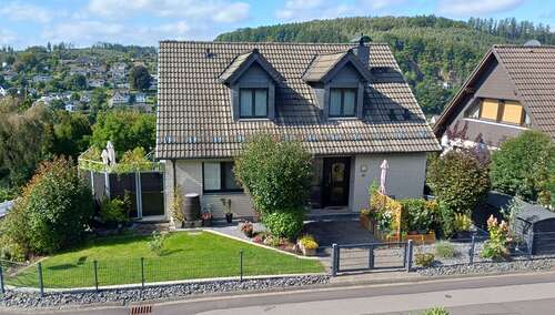 Foto - Haus zum Kaufen in Engelskirchen 465.000,00 € 140 m²