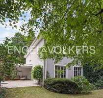 Haus zum Kaufen in Köln-Hahnwald 1.180.000,00 € 218 m²