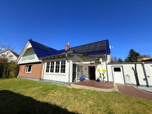 Foto - Haus zum Kaufen in Bergen 379.000,00 € 235.4 m²
