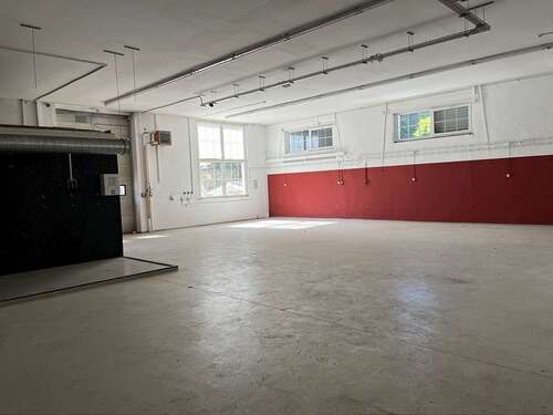 Foto - Halle in Chemnitz 908,00 € 227 m²