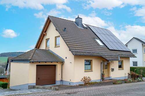 Foto - Haus zum Kaufen in Welterod 320.000,00 € 131 m²