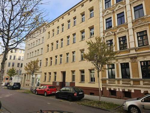 Foto - Wohnung zum Mieten in Halle 665,00 € 81 m²