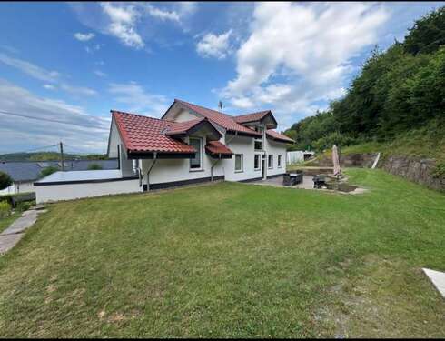 Foto - Haus zum Kaufen in Waldbröl (nur postalisch) 639.000,00 € 192 m²