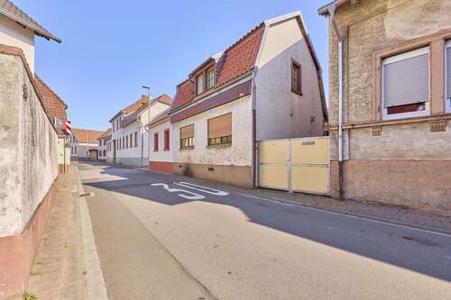 Foto - Haus zum Kaufen in Kleinkarlbach 120.000,00 € 73 m²