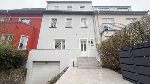 Foto - Haus zum Kaufen in Köln 1.690.000,00 € 196 m²