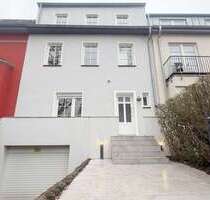 Haus zum Kaufen in Köln 1.690.000,00 € 196 m²