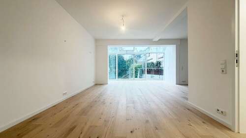 Foto - Haus zum Kaufen in Köln 1.690.000,00 € 196 m²