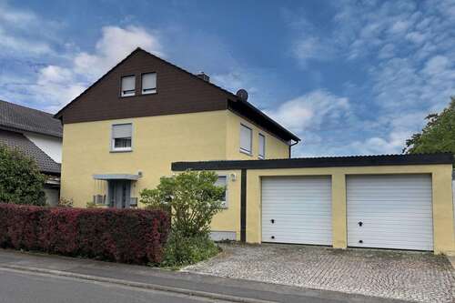 Foto - Haus zum Kaufen in Gerolzhofen 449.000,00 € 200 m²