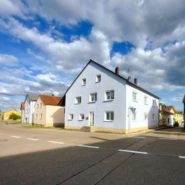 Foto - Haus zum Kaufen in Langenaltheim 279.000,00 € 177 m²