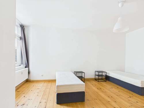 Foto - Wohnung zum Mieten in Berlin 310,00 € 93 m²