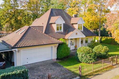 Foto - Haus zum Kaufen in Schöneiche bei Berlin 950.000,00 € 226 m²