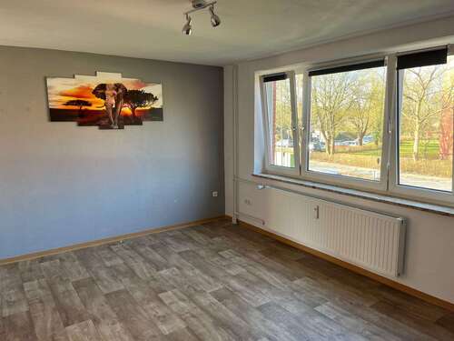 Foto - Wohnung zum Mieten in Heide 283,39 € 39.47 m²