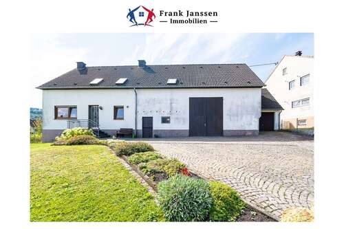 Foto - Haus zum Kaufen in Wallenborn 149.000,00 € 132 m²