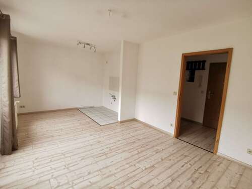 Foto - Wohnung zum Mieten in Cottbus 300,00 € 28.39 m²