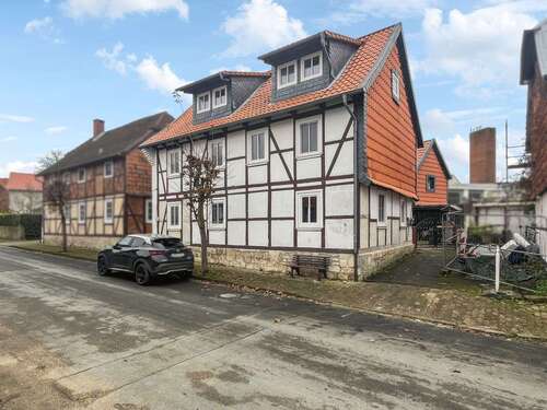 Foto - Haus zum Kaufen in Veltheim 249.000,00 € 203 m²