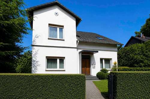 Foto - Haus zum Kaufen in Aumühle 447.000,00 € 140 m²