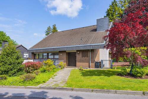 Foto - Haus zum Kaufen in Leichlingen 620.000,00 € 158 m²