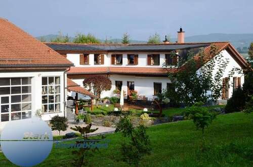 Foto - Haus zum Kaufen in Rodewisch 688.888,00 € 150 m²