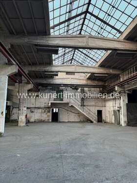 Foto - Halle in Halle 1.940.000,00 € 3000 m²
