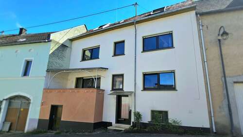 Foto - Haus zum Kaufen in Senheim 90.000,00 € 107 m²