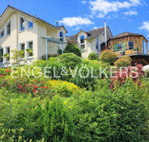 Haus zum Kaufen in Zell-Weierbach 1.595.000,00 € 266 m²