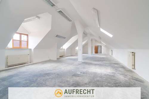 Foto - Büro in Karlsfeld 899.800,00 € 271 m²