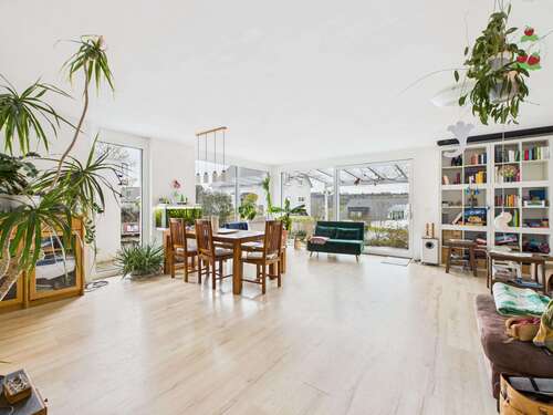 Foto - Haus zum Kaufen in Ostelsheim 697.000,00 € 172 m²