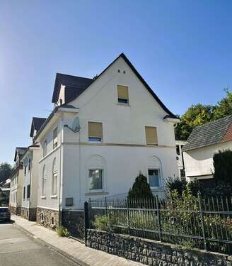 Foto - Haus zum Kaufen in Braunfels 198.000,00 € 120 m²