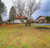 Grundstück zu verkaufen in Surheim 336.000,00 € 626 m²