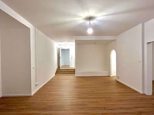 Foto - Büro in München 892,50 € 76.85 m²