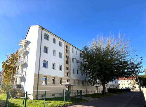 Foto - Wohnung zum Mieten in Halle (Saale) 445,00 € 59.4 m²