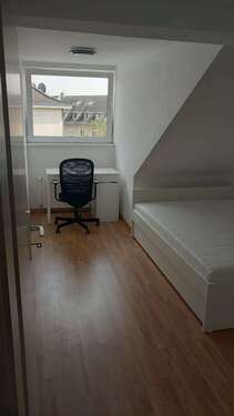 Foto - WG-Zimmer in Düsseldorf 690,00 € 14 m²