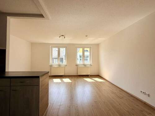 Foto - Wohnung zum Mieten in Plauen 353,13 € 57.89 m²
