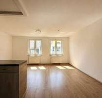 Wohnung zum Mieten in Plauen 353,13 € 57.89 m²