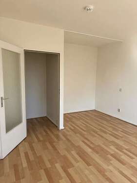 Foto - Wohnung zum Mieten in Berlin 352,00 € 31 m²