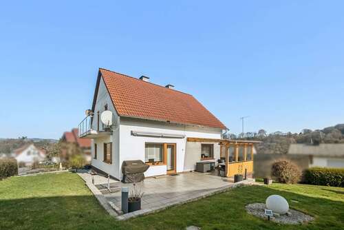 Foto - Haus zum Kaufen in Braunfels 390.000,00 € 122 m²