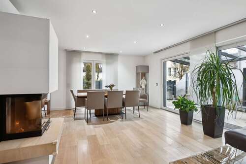 Foto - Haus zum Kaufen in München 2.500.000,00 € 284 m²