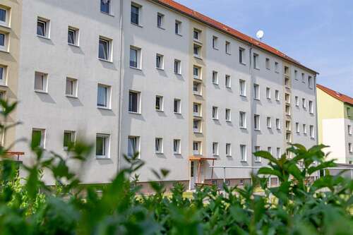 Foto - Wohnung zum Mieten in Groitzsch 370,00 € 59.8 m²