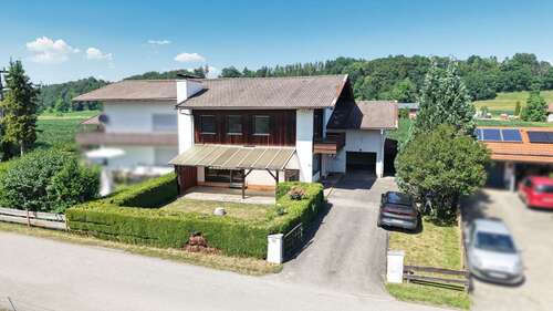 Foto - Haus zum Kaufen in Vachendorf 615.000,00 € 166 m²