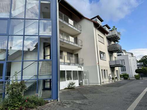 Foto - Wohnung zum Mieten in Bad Neustadt an der Saale 725,00 € 92.63 m²