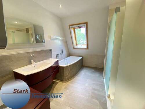Foto - Wohnung zum Mieten in Plauen 680,00 € 95 m²