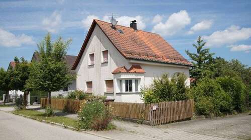 Foto - Haus zum Kaufen in Laberweinting 160.000,00 € 81 m²