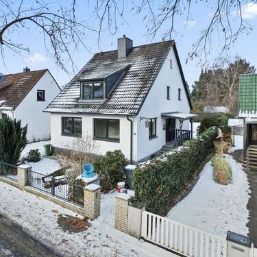 Foto - Haus zum Mieten in Hamburg 2.000,00 € 135.95 m²