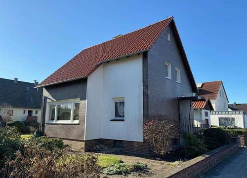 Foto - Haus zum Kaufen in Peine 239.000,00 € 94.36 m²