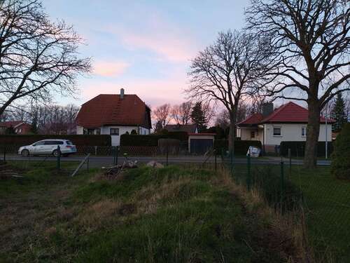 Foto - Grundstück zu verkaufen in Falkensee 625.000,00 € 834 m²