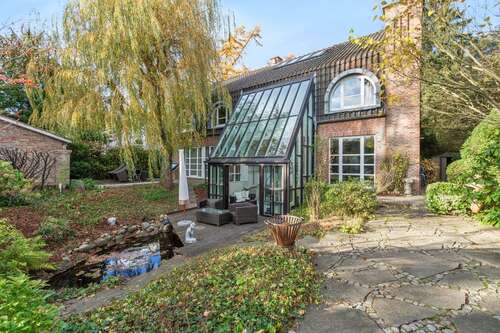 Foto - Haus zum Kaufen in Düsseldorf - Kalkum 2.100.000,00 € 255 m²