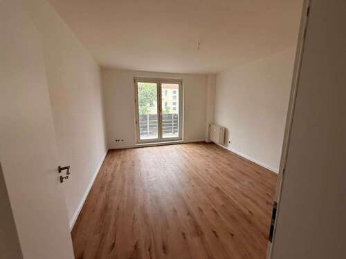 Foto - Wohnung zum Mieten in Leuna 500,00 € 75 m²
