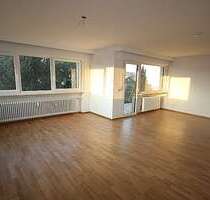 Haus zum Kaufen in Niedernhausen 680.000,00 € 270 m²