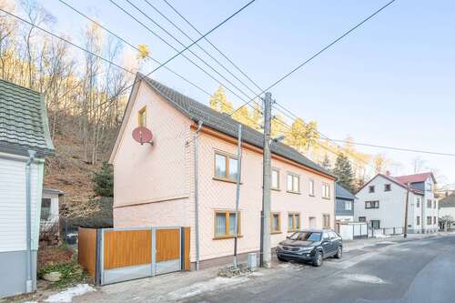 Foto - Haus zum Kaufen in Geratal 180.000,00 € 200 m²